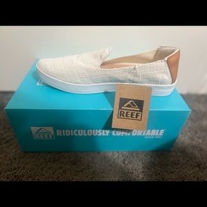 Reef Bounce sunrise shoe